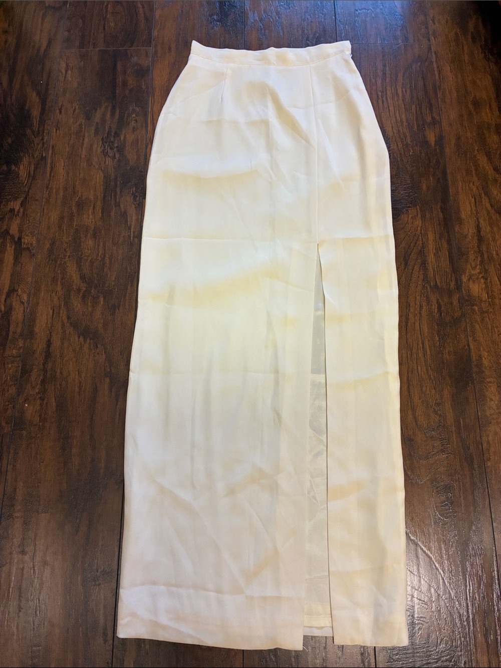 Elegant White Maxi Skirt with Front Slit